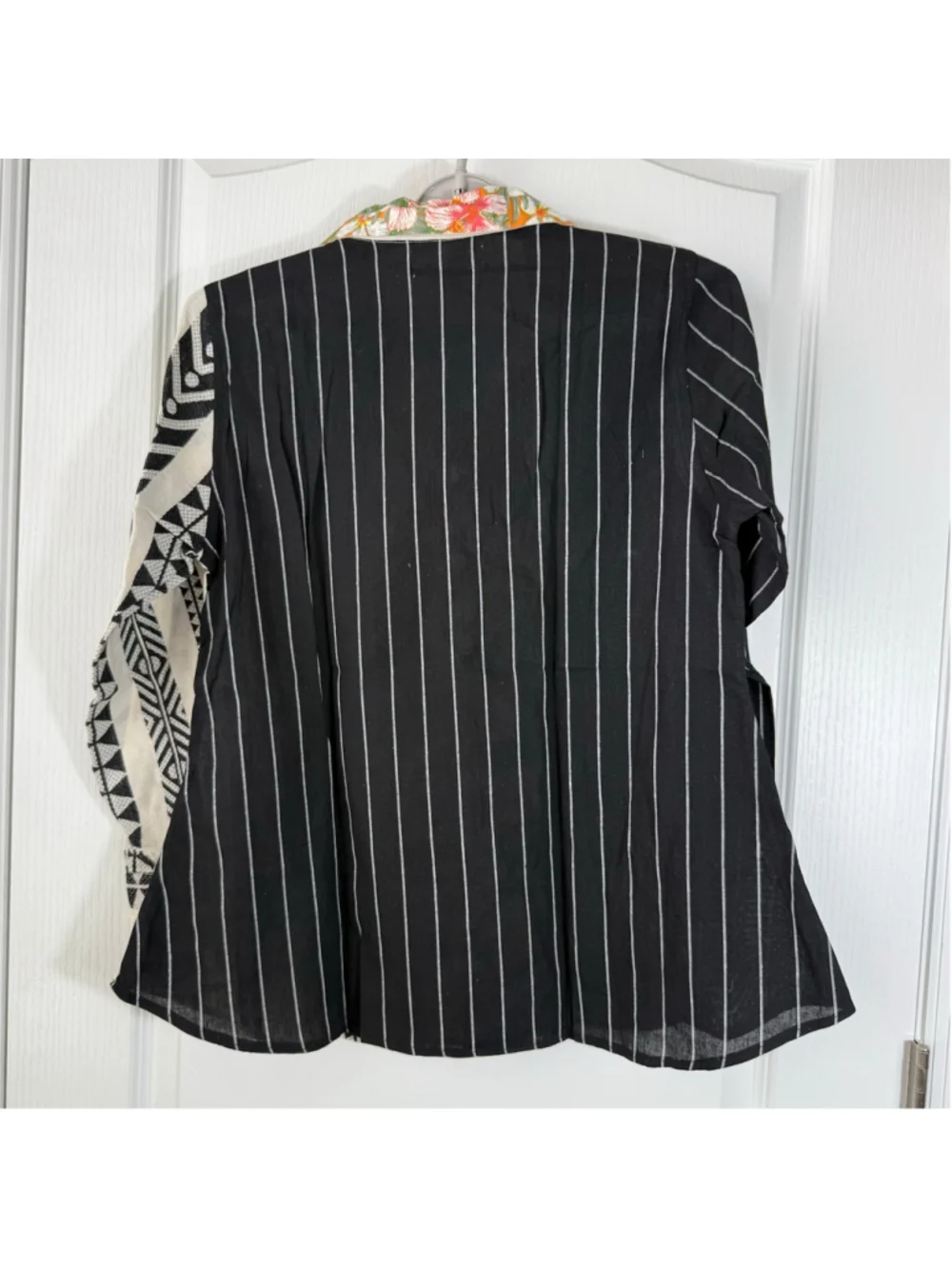 Women's All Is Same Button Down Shirt XL Black White Patterned